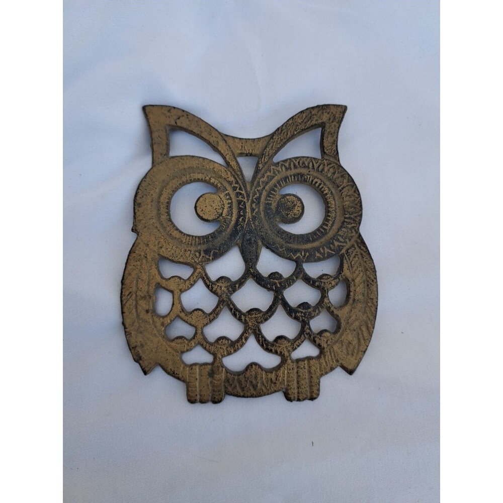 Vtg Cast iron trivet Pot Holder owl 5 1/2" Rustic Boho Kitchen Cabin Decor